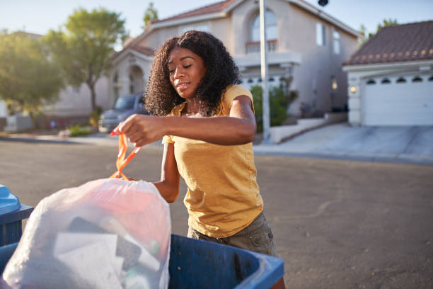 Best Commercial Cleanout Services  in Mechanicstown, NY